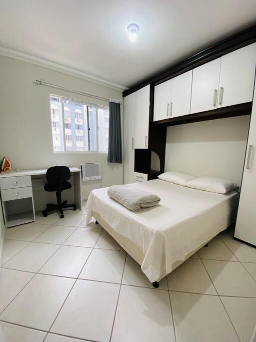 Apto A 100M Da Praia Central Balneário Camboriú 外观 照片