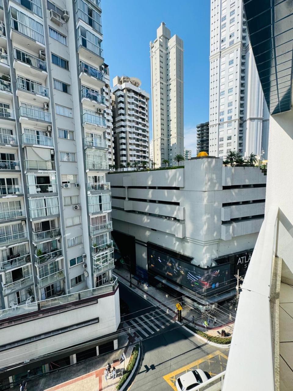 Apto A 100M Da Praia Central Balneário Camboriú 外观 照片